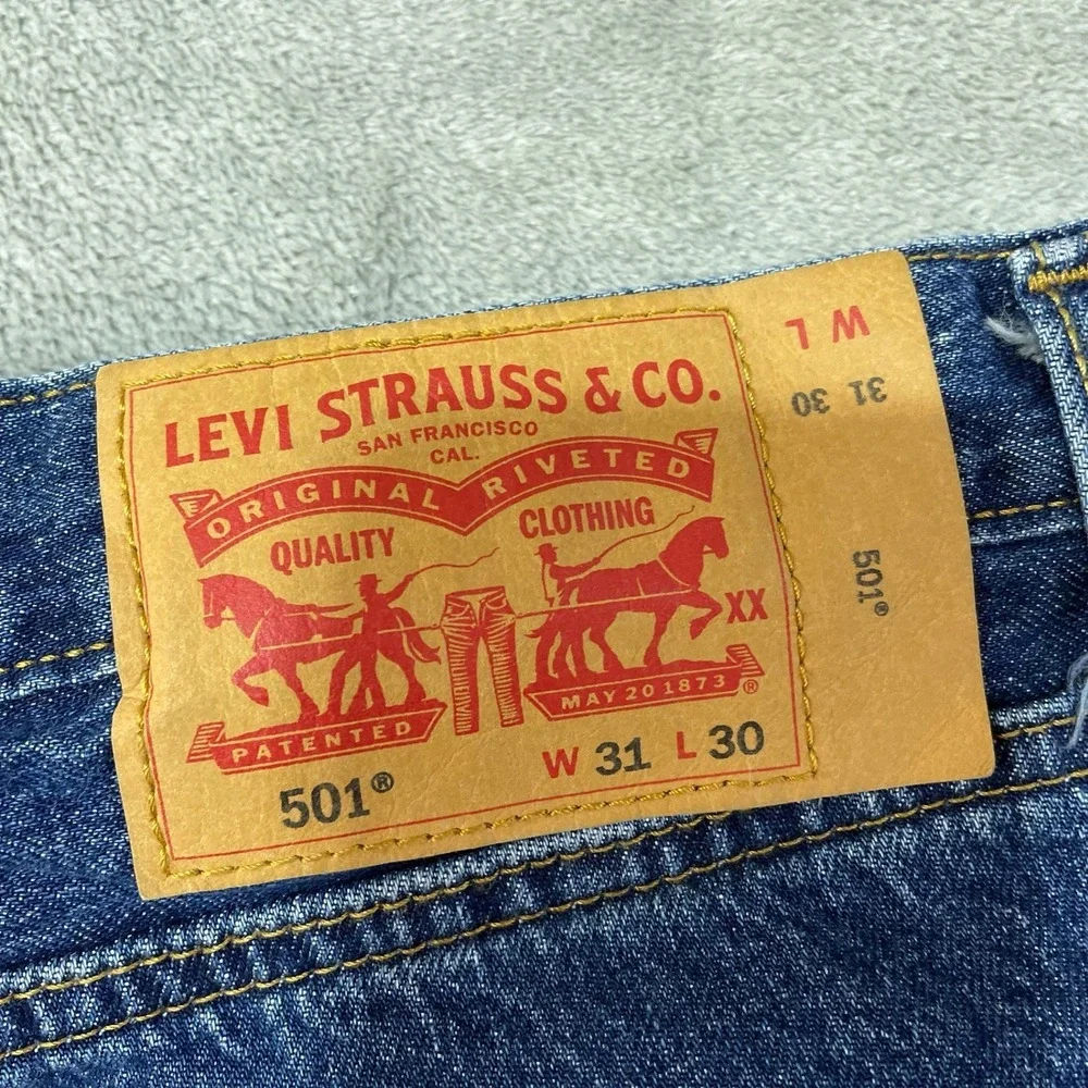 NWOT Levi's 501 Original Fit Jeans Men's 31x30 Blue Straight Leg Button Fly